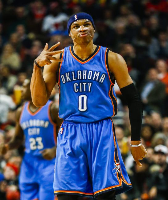 THM23. CHICAGO (IL, EE.UU.), 05/03/2015.- Russell Westbrook de Thunder reacciona tras anotar una canasta de tres puntos ante Bulls hoy, jueves 5 de marzo de 2015, durante un juego de la NBA en el United Center de Chicago, Illinois (EE.UU.). EFE/TANNEN MAURY/PROHIBIDO SU USO POR CORBIS THM23. CHICAGO (IL, EE.UU.), 05/03/2015.- Russell Westbrook de Thunder reacciona tras anotar una canasta de tres puntos ante Bulls hoy, jueves 5 de marzo de 2015, durante un juego de la NBA en el United Center de Chicago, Illinois (EE.UU.). EFE/TANNEN MAURY/PROHIBIDO SU USO POR CORBIS