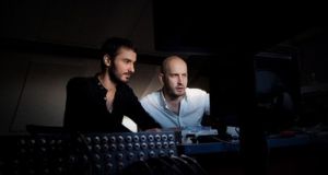 La voz entre el silencio La voz entre el silencio