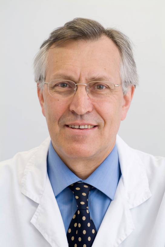 Neurólogo de la Clínica Universitaria de Navarra y una autoridad en cuanto a ictus se refiere. Es también coordinador de grupo de enfermedades cerebro vasculares de la Sociedad Española de Neurología Neurólogo de la Clínica Universitaria de Navarra y una autoridad en cuanto a ictus se refiere. Es también coordinador de grupo de enfermedades cerebro vasculares de la Sociedad Española de Neurología