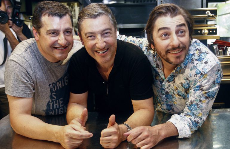 Spanish chefs of "El Celler de Can Roca" Joan Roca (C), Jordi Roca (R) and Josep Roca (L) pose at their restaurant in Girona on June 2, 2015. Spain's "El Celler de Can Roca" was crowned the world's best restaurant on June 1, 2015 winning praise for the "collective genius" of the three brothers who run it. It was the second time the Girona eatery has topped the World's 50 Best Restaurant awards in London, after taking the number one spot in 2013. AFP PHOTO/ QUIQUE GARCIA Spanish chefs of "El Celler de Can Roca" Joan Roca (C), Jordi Roca (R) and Josep Roca (L) pose at their restaurant in Girona on June 2, 2015. Spain's "El Celler de Can Roca" was crowned the world's best restaurant on June 1, 2015 winning praise for the "collective genius" of the three brothers who run it. It was the second time the Girona eatery has topped the World's 50 Best Restaurant awards in London, after taking the number one spot in 2013. AFP PHOTO/ QUIQUE GARCIA