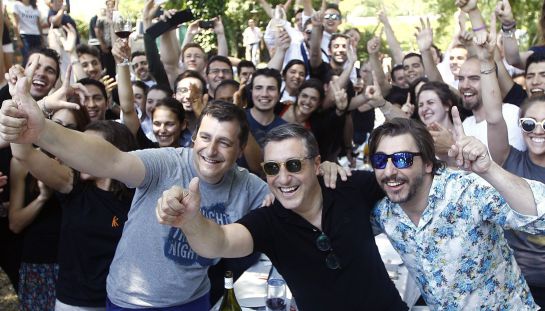 Spanish chefs of "El Celler de Can Roca" Joan Roca (C), Jordi Roca (R) and Josep Roca (L) pose with their employees at their restaurant in Girona on June 2, 2015. Spain's "El Celler de Can Roca" was crowned the world's best restaurant on June 1, 2015 winning praise for the "collective genius" of the three brothers who run it. It was the second time the Girona eatery has topped the World's 50 Best Restaurant awards in London, after taking the number one spot in 2013. AFP PHOTO/ QUIQUE GARCIA Spanish chefs of "El Celler de Can Roca" Joan Roca (C), Jordi Roca (R) and Josep Roca (L) pose with their employees at their restaurant in Girona on June 2, 2015. Spain's "El Celler de Can Roca" was crowned the world's best restaurant on June 1, 2015 winning praise for the "collective genius" of the three brothers who run it. It was the second time the Girona eatery has topped the World's 50 Best Restaurant awards in London, after taking the number one spot in 2013. AFP PHOTO/ QUIQUE GARCIA