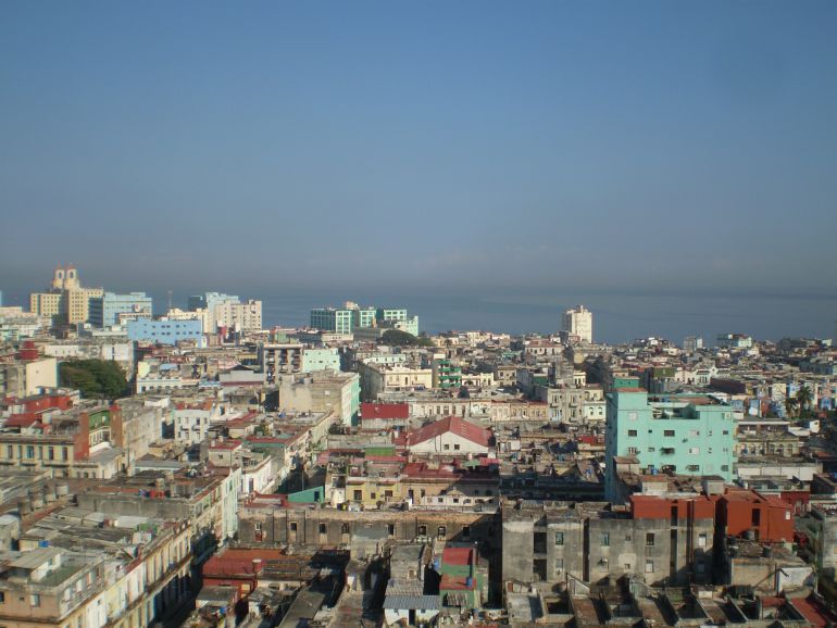 Las vistas de La Habana desde el Piso 20 de Alberto, cuentapropista cubano Las vistas de La Habana desde el Piso 20 de Alberto, cuentapropista cubano