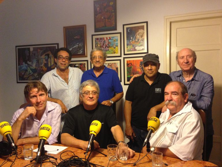 Reunión en casa de Juan Padrón Reunión en casa de Juan Padrón