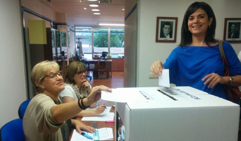 Un 49,67% dels militants d'Unió ha votat en la consulta interna fins a les 6 de la tarda Un 49,67% dels militants d'Unió ha votat en la consulta interna fins a les 6 de la tarda