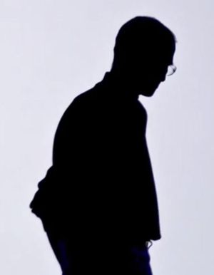 Las sombras, siempre rodeando a la figura de Jobs. Las sombras, siempre rodeando a la figura de Jobs.