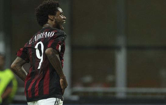 Luis Adriano, una de las nuevas incorporaciones del equipo milanista Luis Adriano, una de las nuevas incorporaciones del equipo milanista
