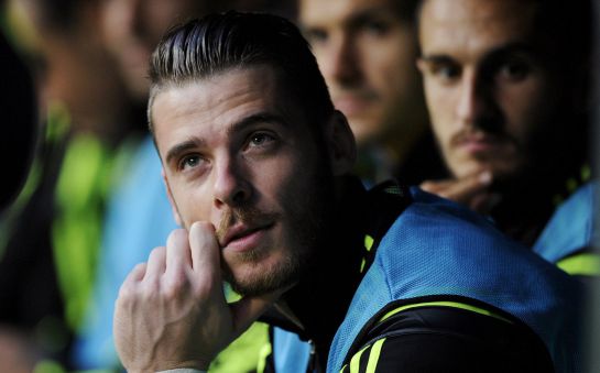 Spain's goalkeeper David De Gea sits on the bench before the start of their Euro 2016 qualification soccer match against Slovakia at Carlos Tartiere stadium in Oviedo, Spain, September 5, 2015. REUTERS/Eloy Alonso Spain's goalkeeper David De Gea sits on the bench before the start of their Euro 2016 qualification soccer match against Slovakia at Carlos Tartiere stadium in Oviedo, Spain, September 5, 2015. REUTERS/Eloy Alonso