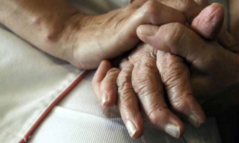 Cada Alzheimer borra dos vidas Cada Alzheimer borra dos vidas