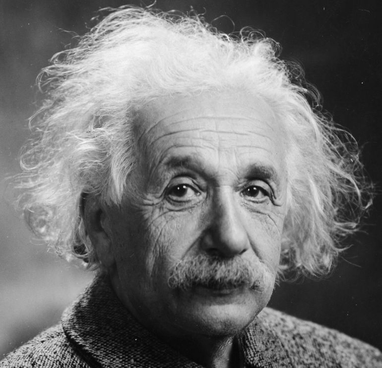 Imagen del científico Albert Einstein en su madurez. Imagen del científico Albert Einstein en su madurez.