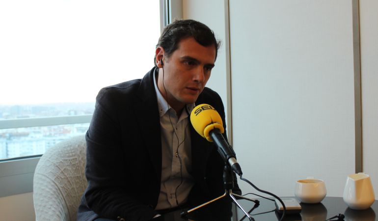 Albert Rivera durante la entrevista en Hoy por Hoy Albert Rivera durante la entrevista en Hoy por Hoy