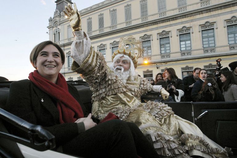El Rey Melchor acompaña a la alcaldesa de Barcelona, Ada Colau, El Rey Melchor acompaña a la alcaldesa de Barcelona, Ada Colau,
