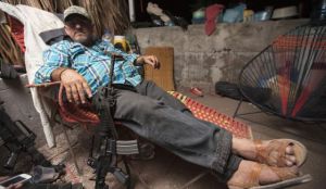 Las 'autodefensas', civiles armados para luchar contra los cárteles mexicanos Las 'autodefensas', civiles armados para luchar contra los cárteles mexicanos