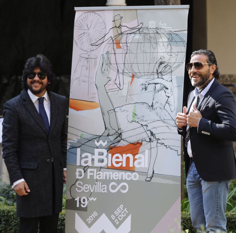 Los cantaores Alonso Núñez "Rancapino Hijo" (i) y Pedro el Granaíno, dos de los participantes en la XIX edición de la Bienal de Flamenco de Sevilla, que se ha presentado este jueves en la capital hispalense. Los cantaores Alonso Núñez "Rancapino Hijo" (i) y Pedro el Granaíno, dos de los participantes en la XIX edición de la Bienal de Flamenco de Sevilla, que se ha presentado este jueves en la capital hispalense.