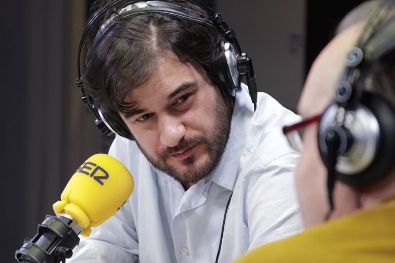 Descubrimos la banda sonora que ha marcado la vida del periodista Manuel Jabois. Descubrimos la banda sonora que ha marcado la vida del periodista Manuel Jabois.