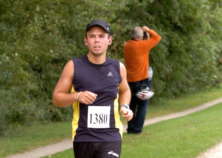 Un médico recomendó a Andreas Lubitz, copiloto que provocó la catástrofe de Germanwings, ingresar en un psiquiátrico 15 días antes del trágico suceso. Un médico recomendó a Andreas Lubitz, copiloto que provocó la catástrofe de Germanwings, ingresar en un psiquiátrico 15 días antes del trágico suceso.