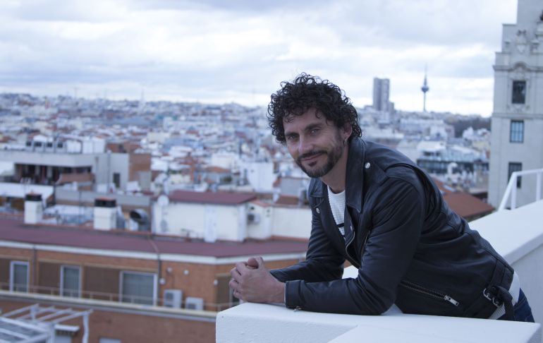 El actor y director Paco León presenta su nueva película 'Kiki, el amor se hace' que llega a los cines este viernes 1 de abril. El actor y director Paco León presenta su nueva película 'Kiki, el amor se hace' que llega a los cines este viernes 1 de abril.
