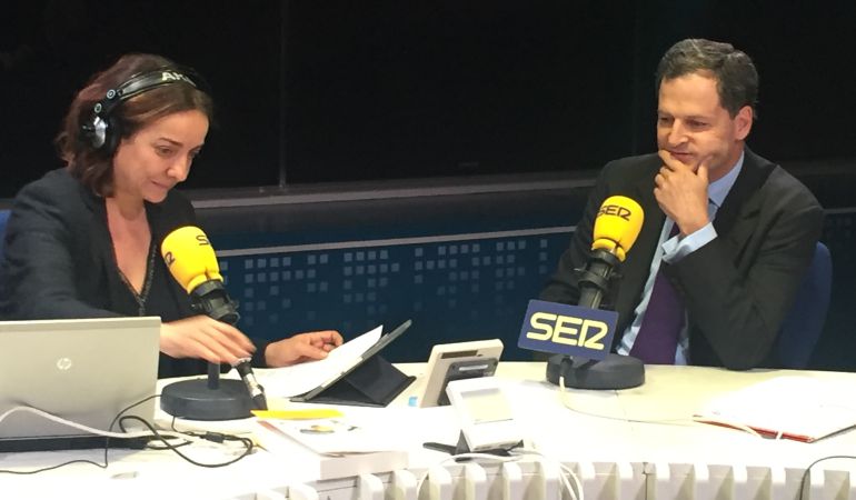 Pepa Bueno entrevista a Sergio Jaramillo, Alto Comisionado para la Paz en Colombia. Pepa Bueno entrevista a Sergio Jaramillo, Alto Comisionado para la Paz en Colombia.