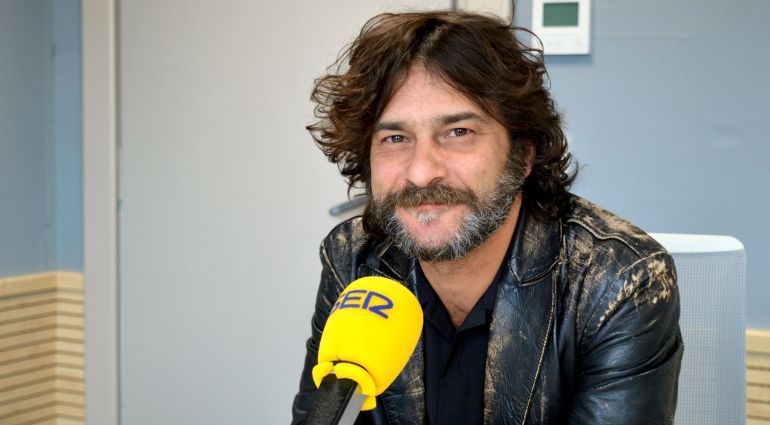 Quique González en una entrevista en Cadena SER Quique González en una entrevista en Cadena SER
