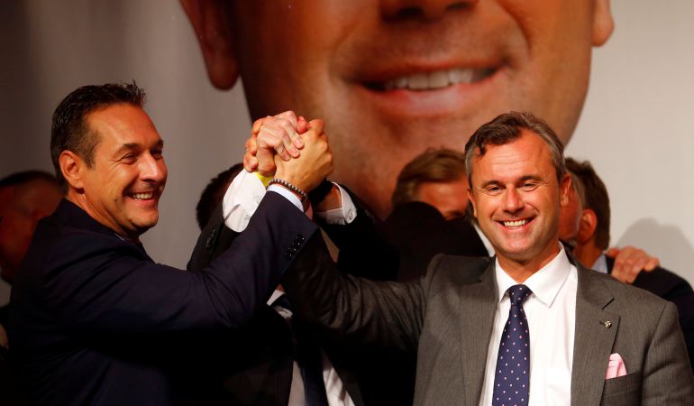 El candidato ultraderechista a la Presidencia de Austria Norbert Hofer (derecha). El candidato ultraderechista a la Presidencia de Austria Norbert Hofer (derecha).