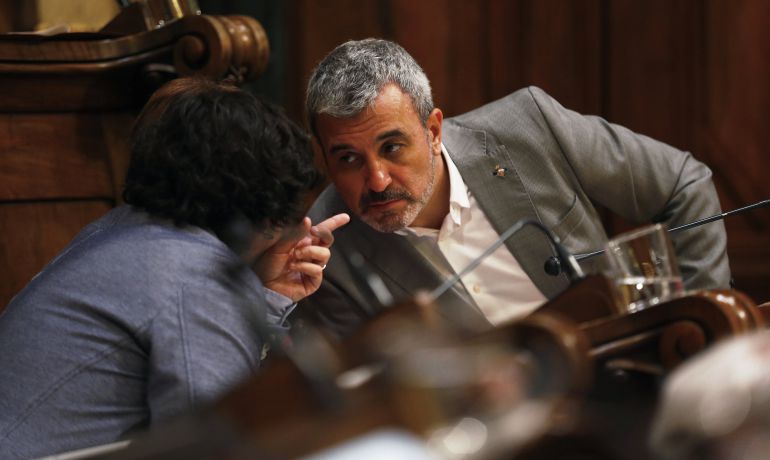 Jaume Collboni del PSC, durante el pleno del Ayuntamiento de Barcelona, en el que se han tratado entre otros asuntos los disturbios en el barrio de Gracia tras el desalojo del banco expropiado Jaume Collboni del PSC, durante el pleno del Ayuntamiento de Barcelona, en el que se han tratado entre otros asuntos los disturbios en el barrio de Gracia tras el desalojo del banco expropiado