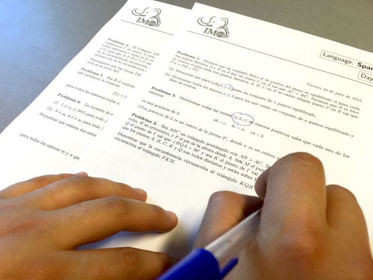 Pruebas de examen de la Olimpiada Matemática Internacional del año 2015 Pruebas de examen de la Olimpiada Matemática Internacional del año 2015