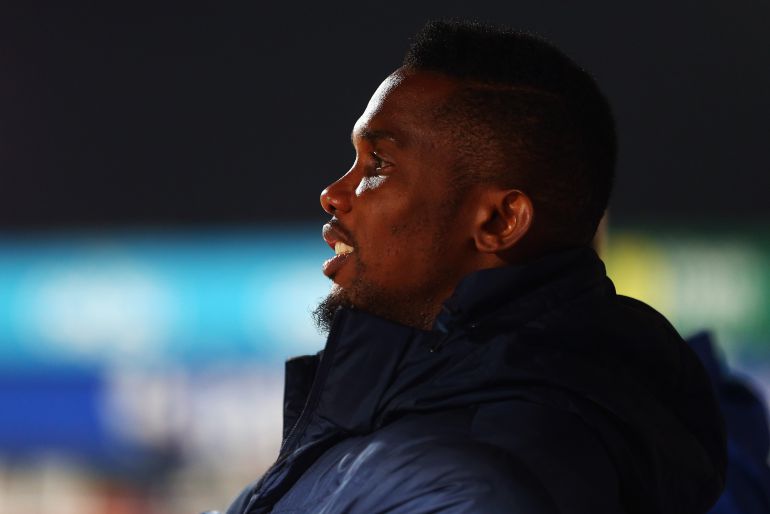 Samuel Eto'o, viendo un partido Samuel Eto'o, viendo un partido