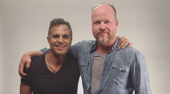 El actor Mark Ruffalo junto al cineasta Joss Whedon El actor Mark Ruffalo junto al cineasta Joss Whedon
