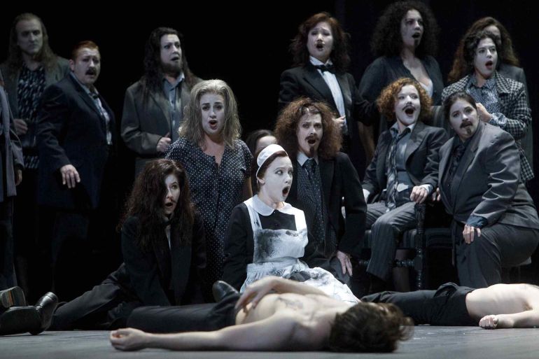 "Macbeth" de Verdi, con la que el Gran Teatro del Liceo clausura el año Shakespeare e inaugura la temporada 2016-17. "Macbeth" de Verdi, con la que el Gran Teatro del Liceo clausura el año Shakespeare e inaugura la temporada 2016-17.