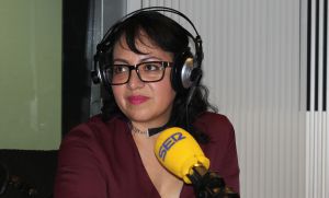 La ilustradora mexicana Idalia Candelas en 'Hoy por hoy' con Gemma Nierga. La ilustradora mexicana Idalia Candelas en 'Hoy por hoy' con Gemma Nierga.