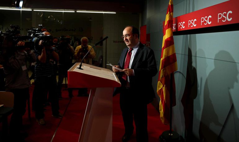 El líder del PSC, Miquel Iceta, durante una rueda de prensa en Barcelona El líder del PSC, Miquel Iceta, durante una rueda de prensa en Barcelona
