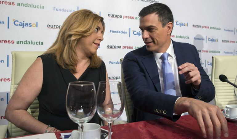 Susana Díaz y Pedro Sánchez, en una fotografía de archivo. Susana Díaz y Pedro Sánchez, en una fotografía de archivo.
