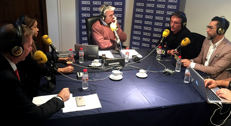 De izda. a dcha., Michael Ellis, María Marte, Carles Francino, Andoni Adúriz y Quique Dacosta. De izda. a dcha., Michael Ellis, María Marte, Carles Francino, Andoni Adúriz y Quique Dacosta.