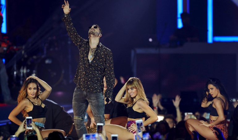 El cantante y compositor colombiano Maluma durante su actuación durante la fiesta del 50 aniversario de Los40 el pasado día dos. El cantante y compositor colombiano Maluma durante su actuación durante la fiesta del 50 aniversario de Los40 el pasado día dos.