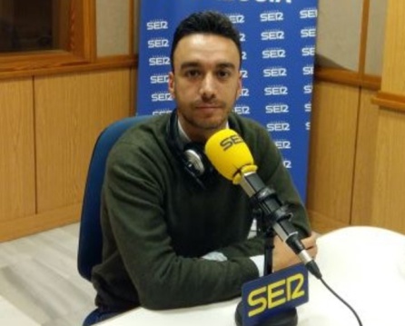 Pablo Poó en los estudios de Radio Sevilla Pablo Poó en los estudios de Radio Sevilla