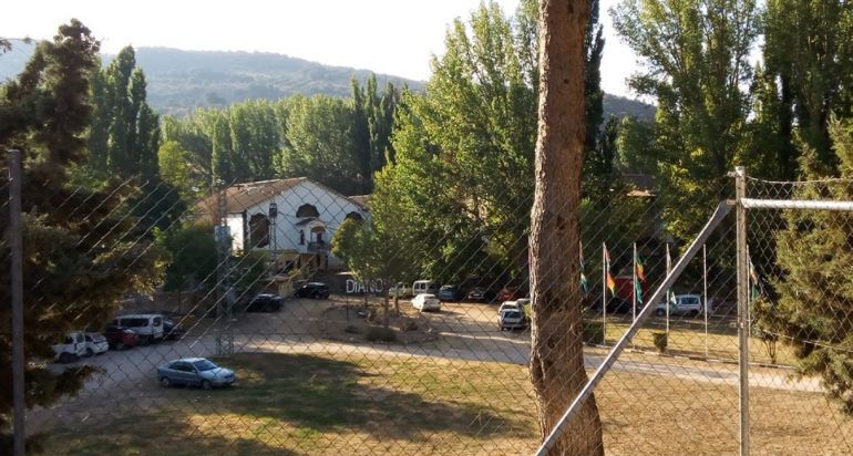 Vistas del centro que Dianova mantiene en Ambite a más de 60 kilómetros de Madrid Vistas del centro que Dianova mantiene en Ambite a más de 60 kilómetros de Madrid