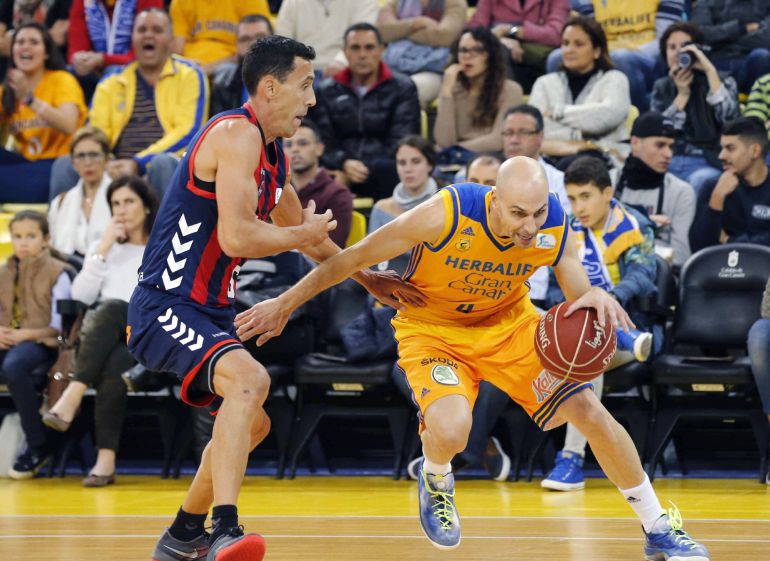Prigioni defiende a Oliver en su vuelta al Baskonia Prigioni defiende a Oliver en su vuelta al Baskonia