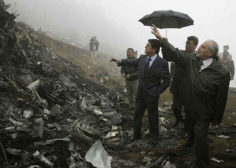 Federico Trillo, ministro de Defensa en 2003, en la zona donde se estrelló el Yakolev-42 en el que murieron 62 militares españoles. Federico Trillo, ministro de Defensa en 2003, en la zona donde se estrelló el Yakolev-42 en el que murieron 62 militares españoles.