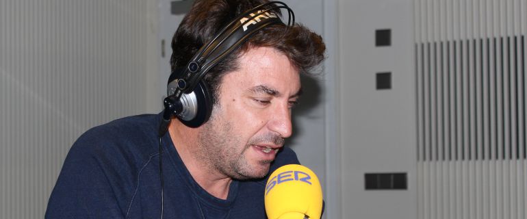 Arturo Valls, en los estudios de la SER en la Gran Vía madrileña. Arturo Valls, en los estudios de la SER en la Gran Vía madrileña.