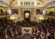 El Congreso, ante una decisión inédita: la renta mínima indefinida