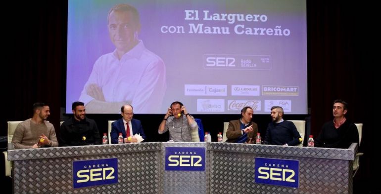 Pablo Sarabia, Vicente Iborra y Pepe Castro, en 'El Larguero' con Manu Carreño Pablo Sarabia, Vicente Iborra y Pepe Castro, en 'El Larguero' con Manu Carreño