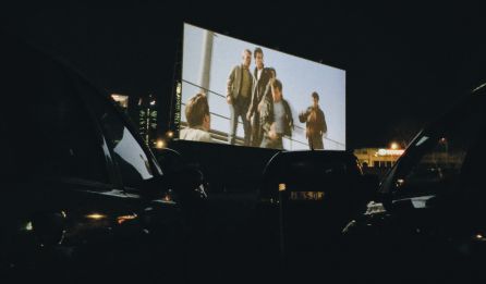 El autocine más grande de Europa arranca al ritmo de Grease: El autocine más grande de Europa arranca al ritmo de Grease El autocine más grande de Europa arranca al ritmo de Grease: El autocine más grande de Europa arranca al ritmo de Grease