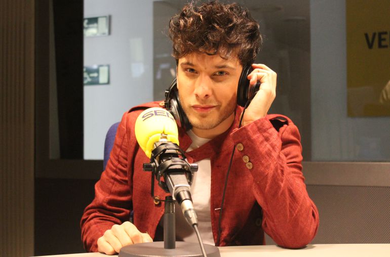 El artista, Blas Cantó, en 'Hoy por hoy' con Gemma Nierga. El artista, Blas Cantó, en 'Hoy por hoy' con Gemma Nierga.
