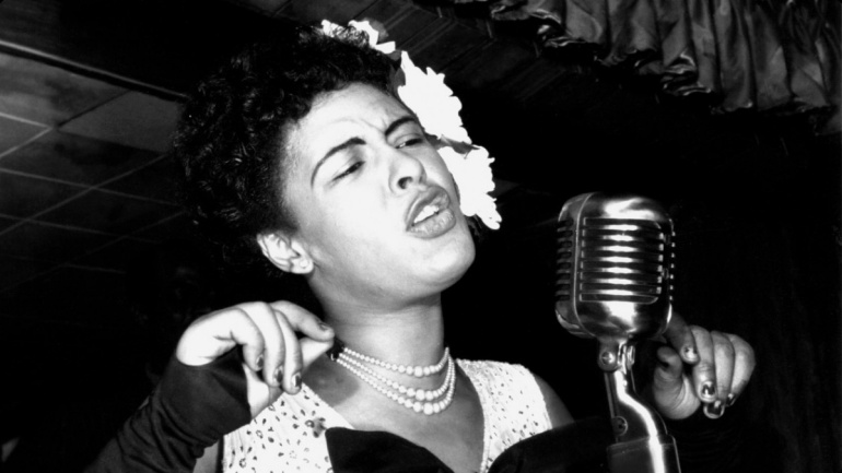 Billie Holiday durante una actuación en Nueva York Billie Holiday durante una actuación en Nueva York