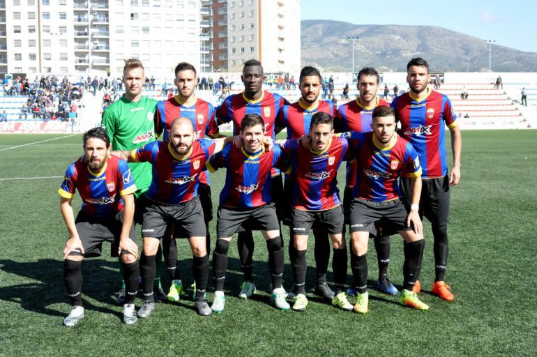 Foto de familia del Eldense. Foto de familia del Eldense.