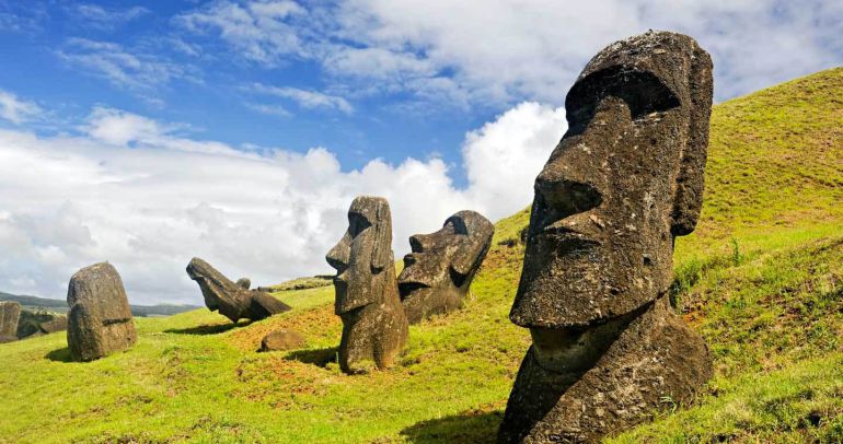 Moáis en la Isla de Pascua Moáis en la Isla de Pascua