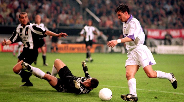 Pedja Mijatovic, en el momento en el que hizo el gol de la Séptima copa de Europa del Real Madrid Pedja Mijatovic, en el momento en el que hizo el gol de la Séptima copa de Europa del Real Madrid