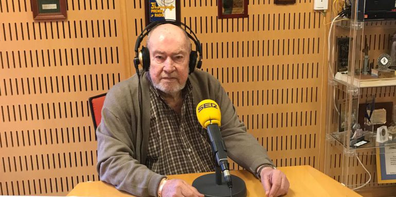 John Baker en el estudio de Radio Cádiz John Baker en el estudio de Radio Cádiz