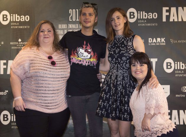 El director español Eduardo Casanova presenta junto a las actrices Itziar Castro (i), Ana Polvorosa (2i) y Ana María Ayala (d) la película 'Pieles' El director español Eduardo Casanova presenta junto a las actrices Itziar Castro (i), Ana Polvorosa (2i) y Ana María Ayala (d) la película 'Pieles'