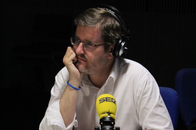 Rafael Simancas, en los estudios de la Cadena SER Rafael Simancas, en los estudios de la Cadena SER