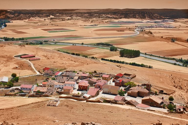 Tres pueblos españoles compiten por tener Internet gratis durante un año Tres pueblos españoles compiten por tener Internet gratis durante un año